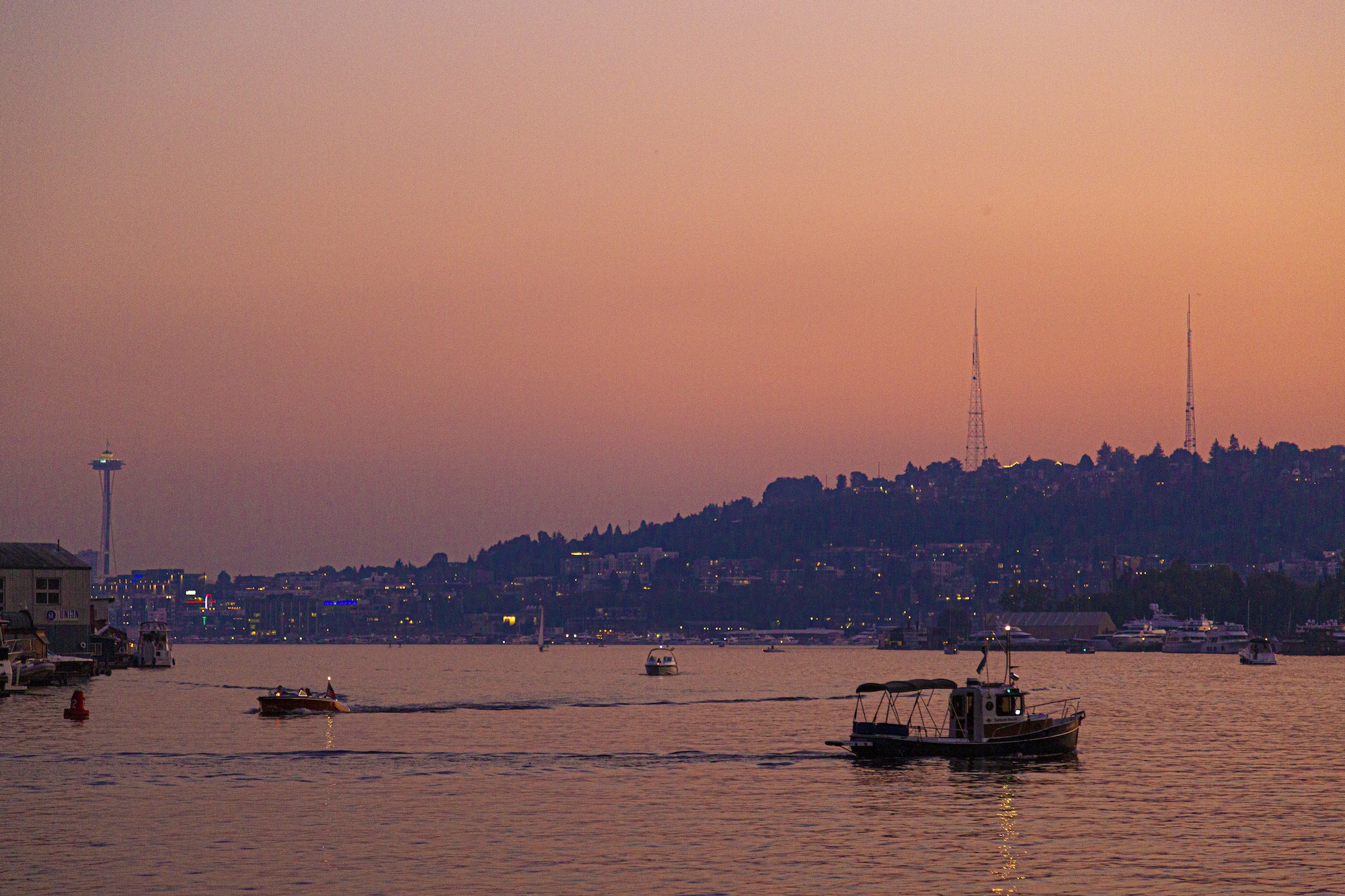 Wildfire smoke from Washington, Oregon and California blanket the Puget Sound Region in hazardous smoke. climate research